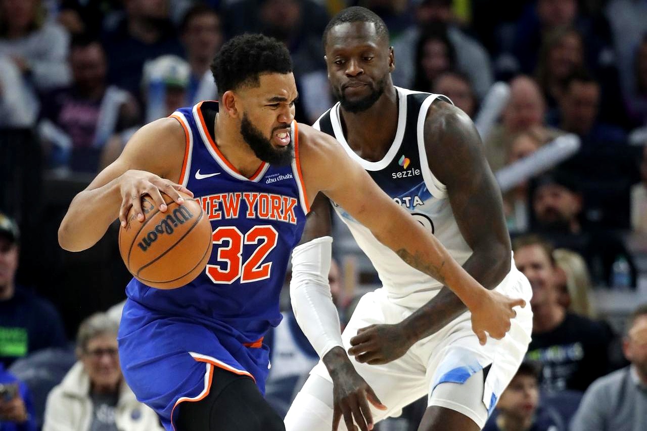 开云体育官网-包含NBA总决赛窗口期走向成谜;明尼苏达森林狼复出首秀;气氛紧张;球队文化再被提及的词条
